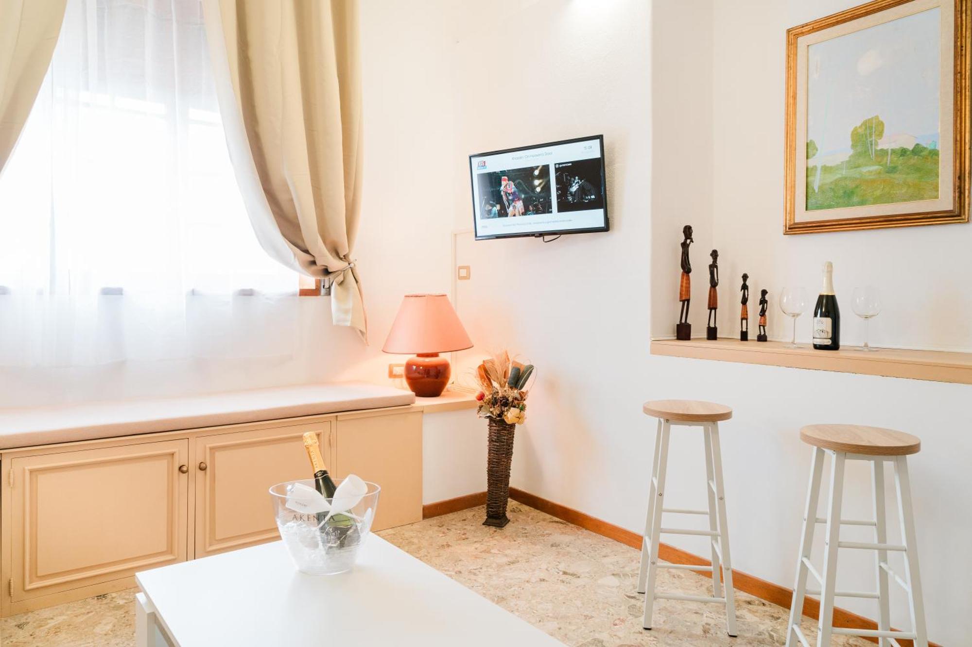 Apartment Centrale Con Vista Mare *